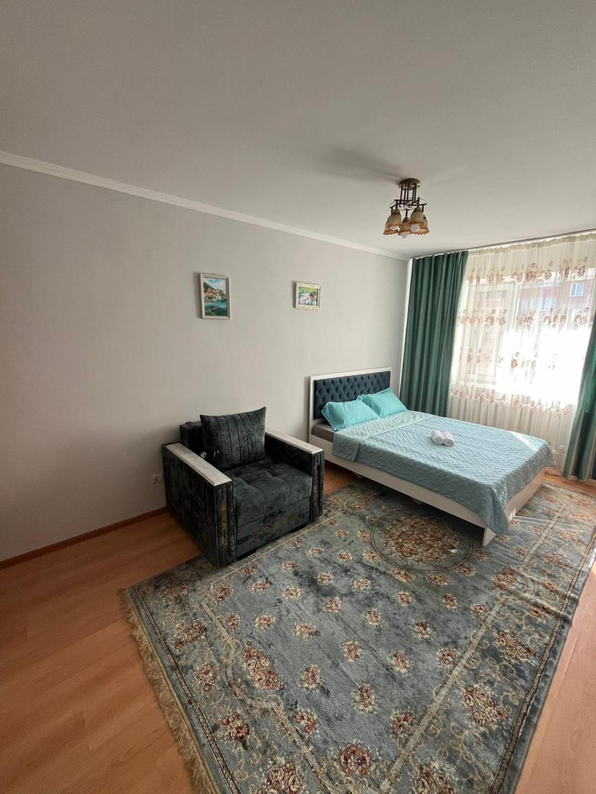 Cosy flat in the city center Taldykol Esterno foto